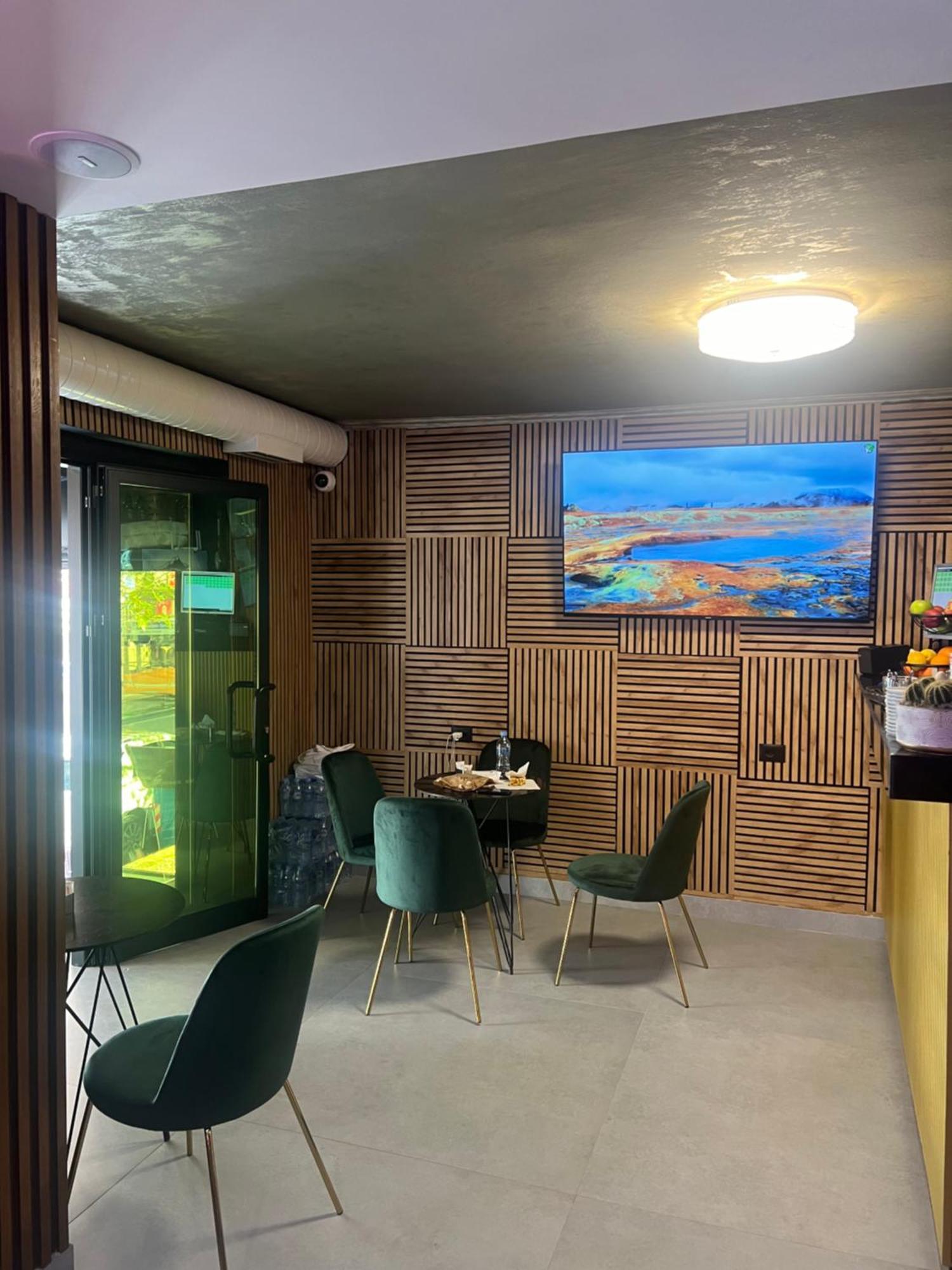 Holiday Apartments Тирана Екстер'єр фото